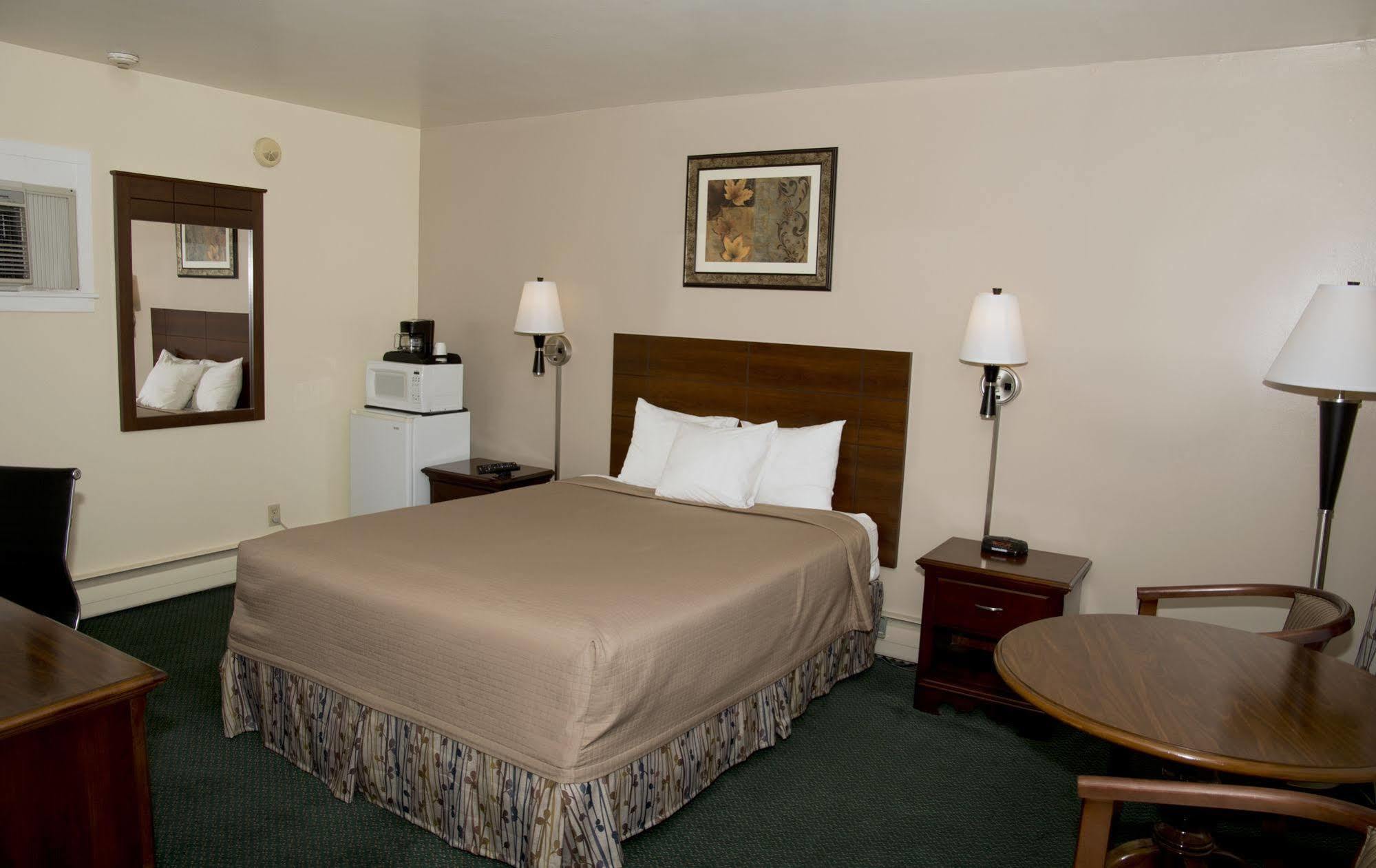 Travelers Inn Brunswick Exterior photo