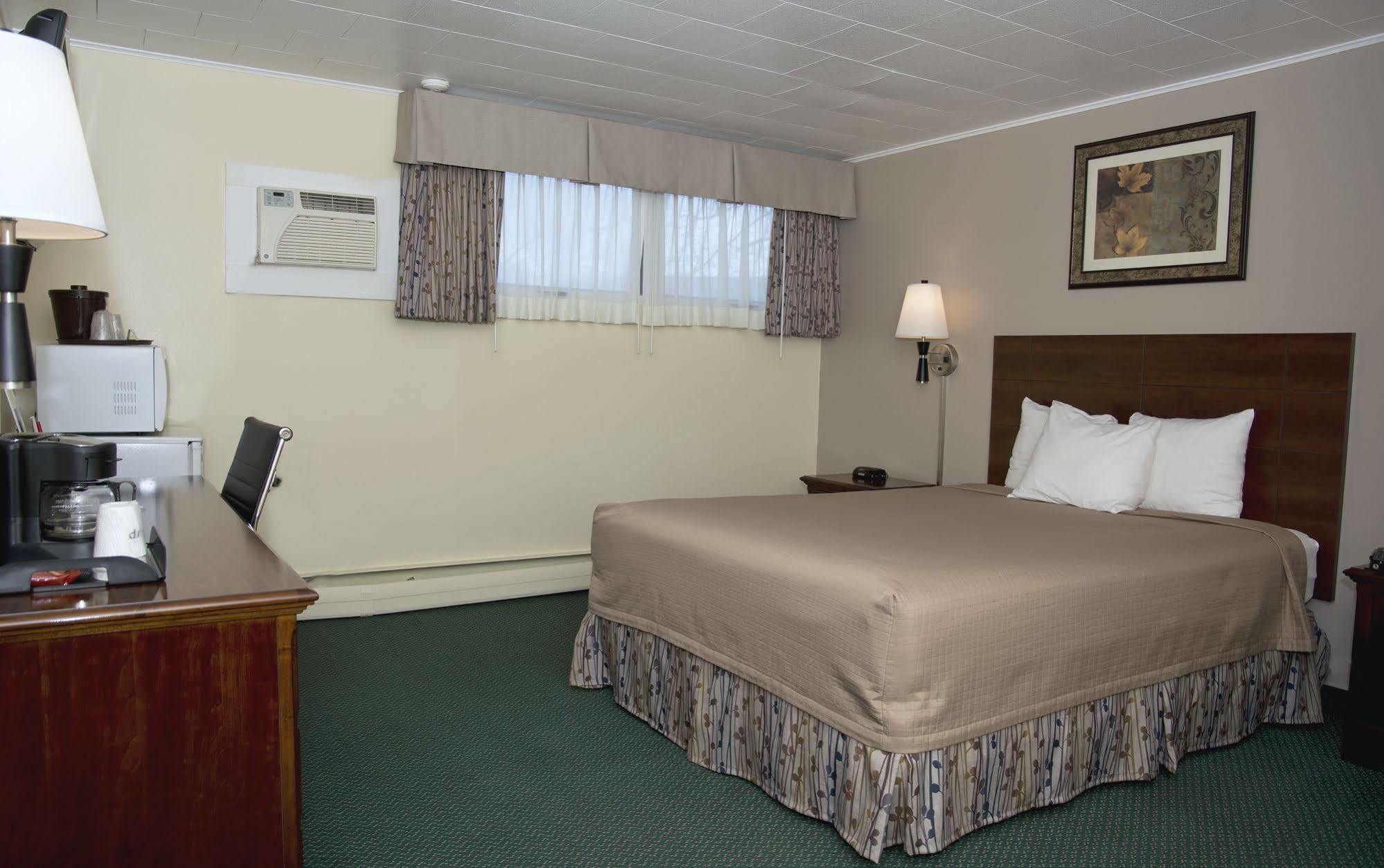 Travelers Inn Brunswick Exterior photo